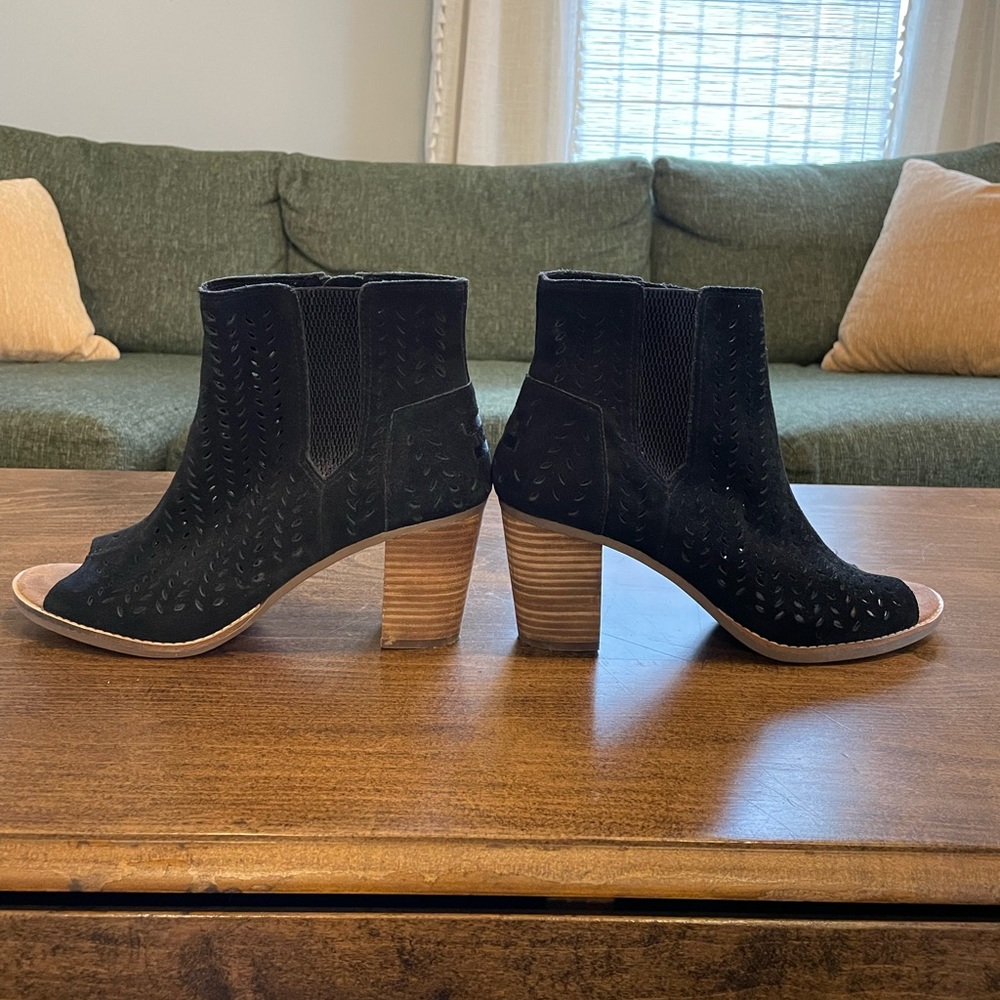 TOMS Black Suede Bootie (size 10)